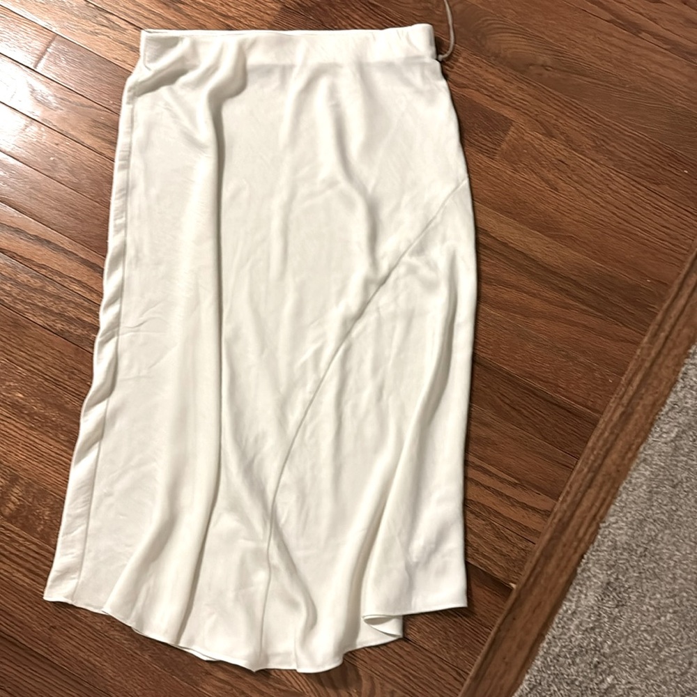 NEW White silk skirt